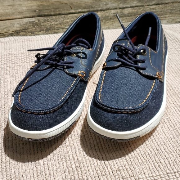 Levi's casual slip on loafer - Picture 7 of 8